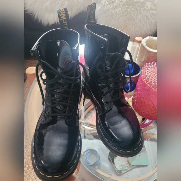 Dr.Marten black patent size 6 boots 1460 - Picture 4 of 5